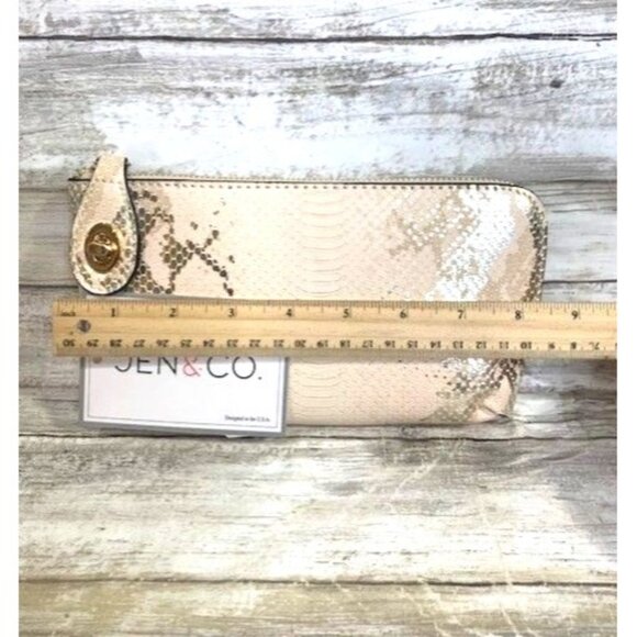 Jen & Co Vegan Leather Peach Color & Snake Print Crossbody Clutch Two straps - Picture 11 of 11